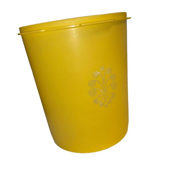 Vintage Tupperware Storage Canister 13 Cup Replacement Base Only 807 Yellow USA - Picture 3 of 8